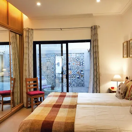 Casa Bela - Zona Calma E Com Piscina * 拉哥斯