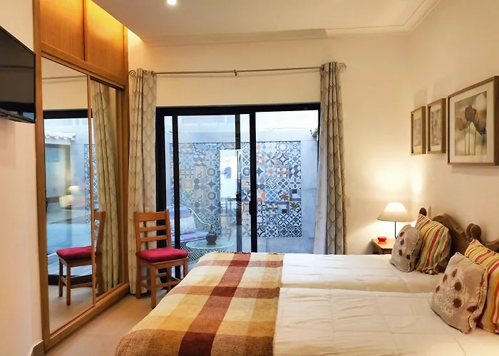 Casa Bela - Zona Calma E Com Piscina * Lagos