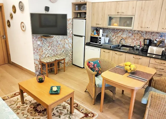 Casa Bela - Zona Calma E Com Piscina * ラゴス