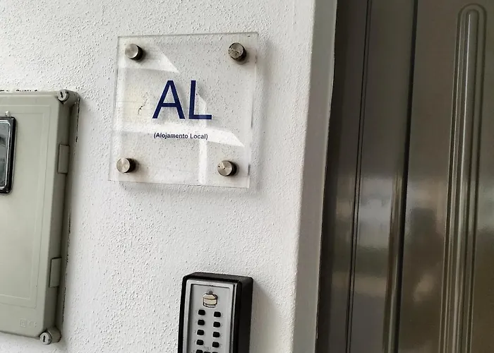 Casa Bela - Zona Calma E Com Piscina *