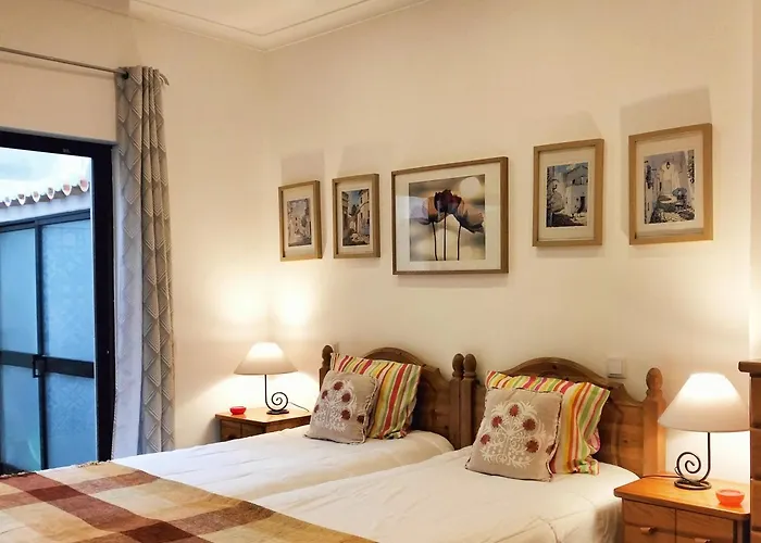 Casa Bela - Zona Calma E Com Piscina